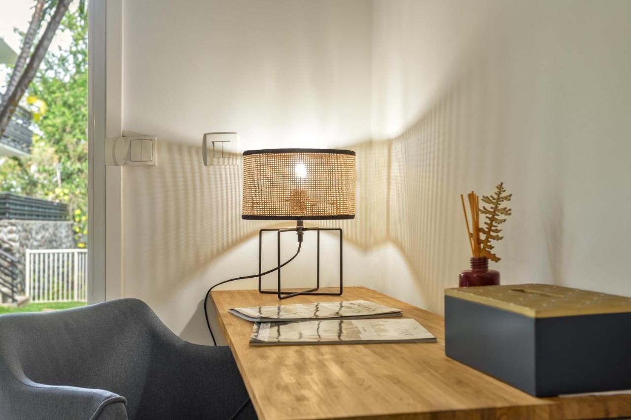 Le Saint-Gilles - Studio A St-Gilles-Les-Bains - Situe Dans Residence Privee Avec Piscine エクステリア 写真